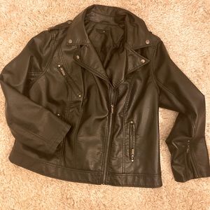 Like NEW!!! Vegan leather jacket